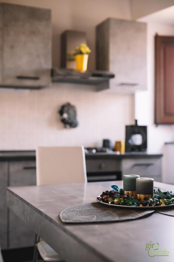 Giro Nel Mondo Apartments Катанія Екстер'єр фото