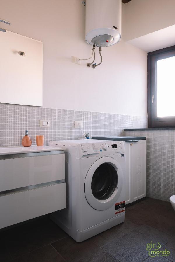 Giro Nel Mondo Apartments Катанія Екстер'єр фото