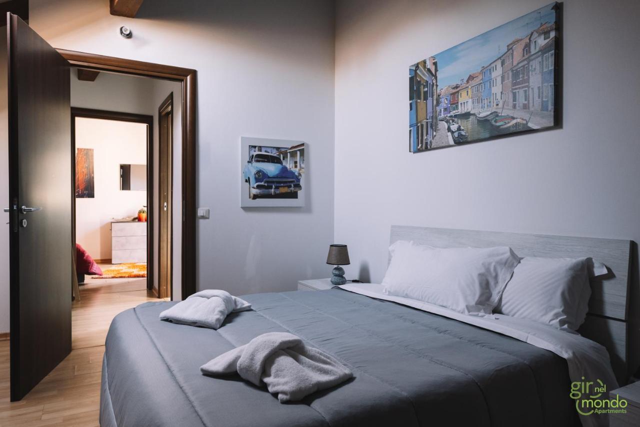 Giro Nel Mondo Apartments Катанія Екстер'єр фото